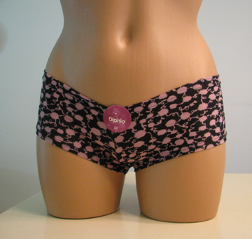 Black and lavender boyshorts.